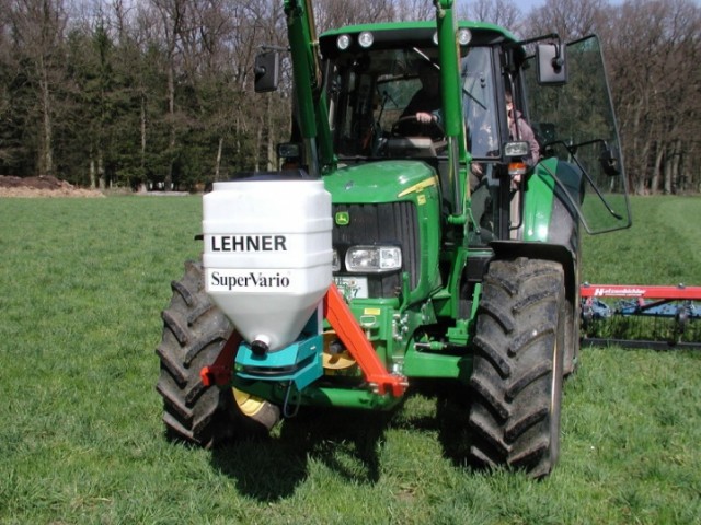 sv-johndeere-front_717_537_95